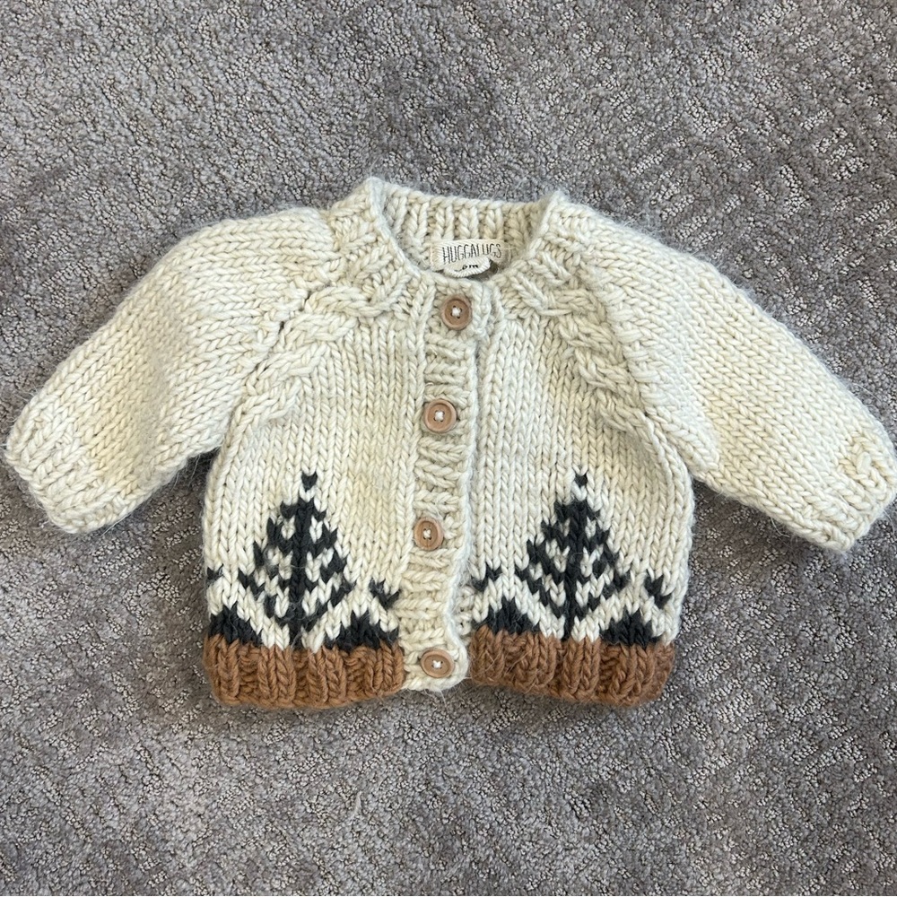 HUGGALUGS Sweater